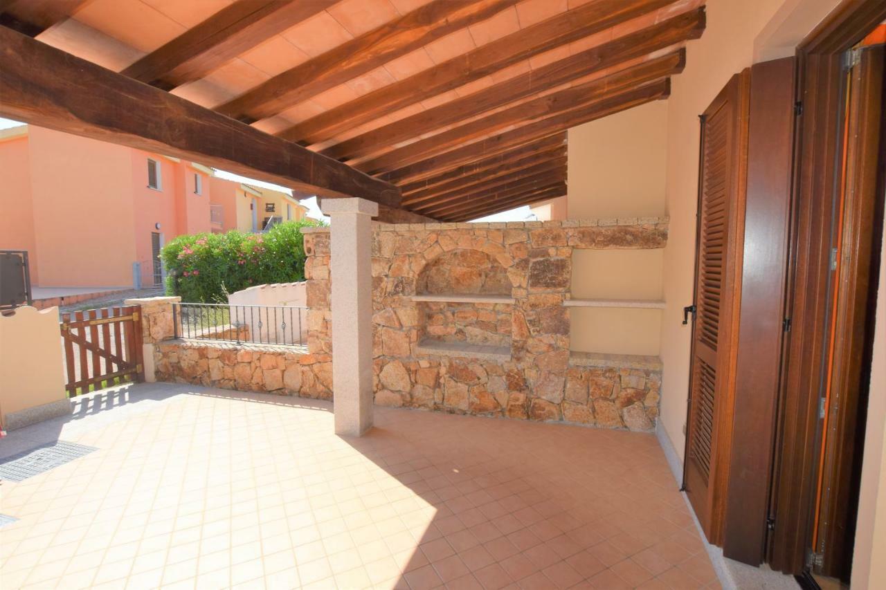Domo De Mari Villa Murta Maria Exterior photo